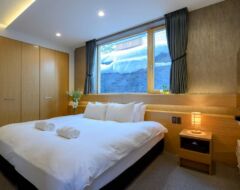 3 Bedrooms 2 bathrooms