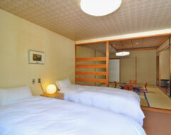 Western Japanese Combination Room