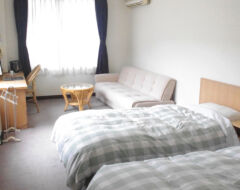 Western Triple Room