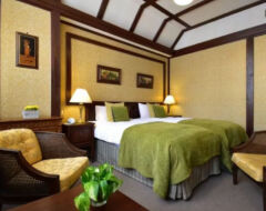 Deluxe Twin/Double Room w/ Jacuzzi