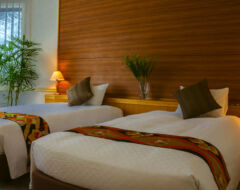 Twin Bed Room