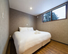 3 Bedroom 2 Bathroom Chalet