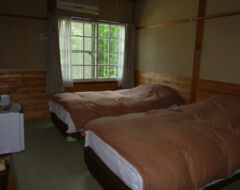 Western Room without Ensuite