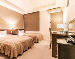 Standard Western Triple Room