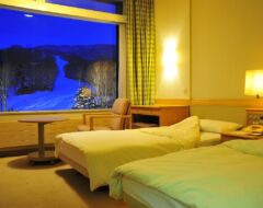 Twin Room B
