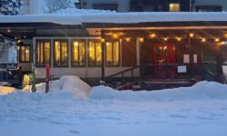 CAFE & RESTAURANT ZU-THONES