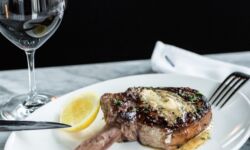 Luke's Oyster Bar & Chop House