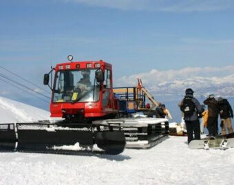 Cat Skiing Tours